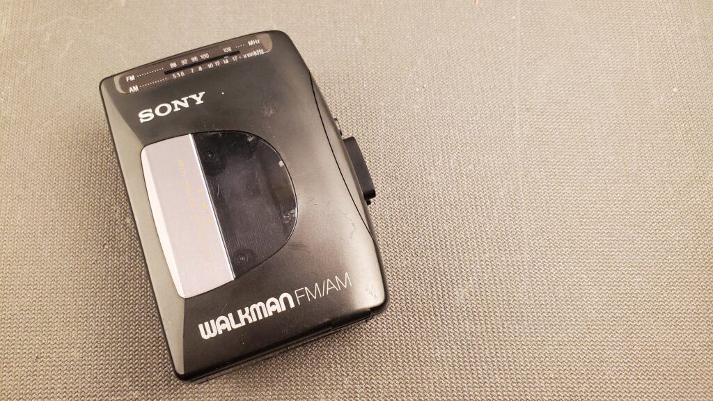 Sony WM-FX10 Cassette Walkman Teardown