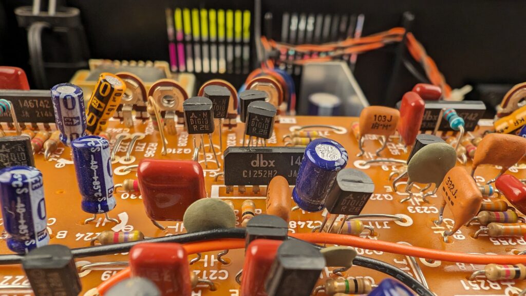 Technics RS-M228X Teardown and Repair - DBX Board chips close up