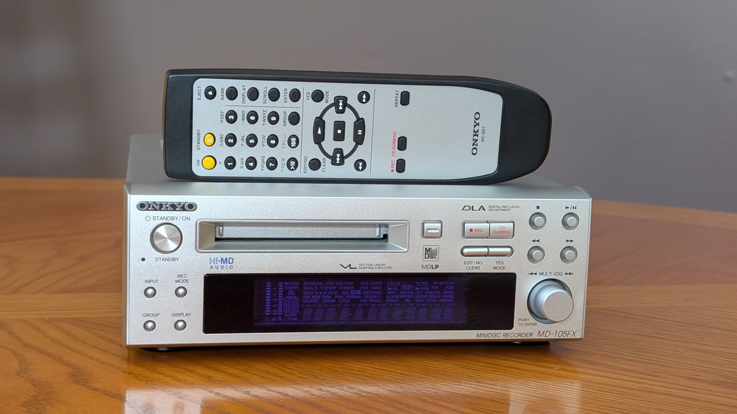 Onkyo MD-105FX HiMD Minidisc recorder - Mobile Modding